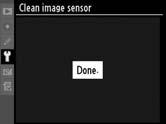 3 Válassza a [Clean now] (Tisztítás most) lehetőséget. Jelölje ki a [Clean now] (Tisztítás most) lehetőséget, és nyomja meg a 2 gombot. Tisztítás közben a jobb oldalon látható üzenet jelenik meg.