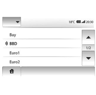 POČÚVANIE RÁDIA (1/3) 1 6 7 8 Hauptmenü Liste Voreinst. Option Hauptmenü Liste Voreinst. Option Hauptmenü Liste Voreinst. Option 2 3 5 4 3 2 Voľba vlnového pásma Stlačte tlačidlo 1.