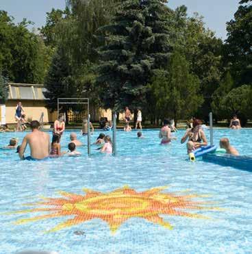Tiszaföldvár Tiszaföldvári Strandfürdő Tiszaföldvár a megye déli részén, a Tiszazug északi peremén, a Tisza folyó bal partján fekszik.