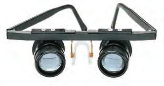 Az élesség és a dioptriakiegyenlítés beállítása lehetséges. Akromatikusan tökéletesített optika, Ø 23 mm, 2,5-szeres nagyítás, munkatávolság kb.