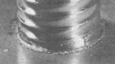 A varrat védelme A kezdeti hézagos / hézagtartó automata berendezéseken gyakran adagolnak a résbe fröcskölésgátló folyadékot Fröcskölésgátló folyadék nélkül hegesztve Fröcskölésgátló folyadékkal