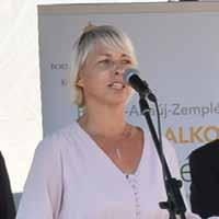 A résztvevőket Csöbör Katalin országgyűlési képviselő is köszöntötte, aki úgy fogalmazott: szinte egy biopiac költözött most a miskolci főutcára, és külön öröm, hogy ezek a termékek java részben