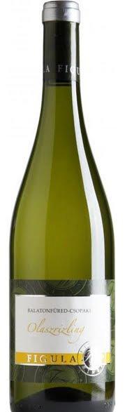 TŰZKŐ Sauvignon Blanc TOLNA száraz 2015 430,- 3.200,- 3.300,- Kézzel szüretelt alapanyagból, reduktív technológiával készült illatos bor.