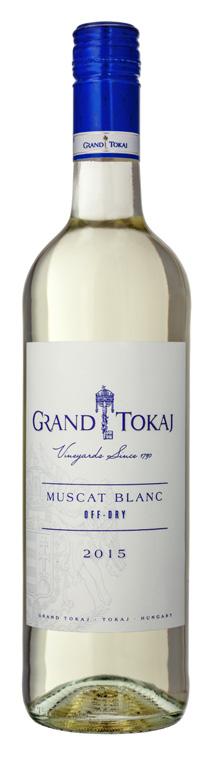 Elegant crisp acids render the wine complete and lengthy in the finish.