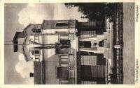 szülőháza; Országo 2000