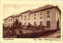 szálloda, Vasútállom8000