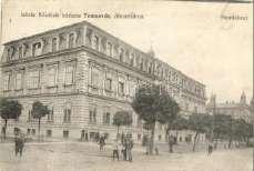 Küttl tér, villamo 3000