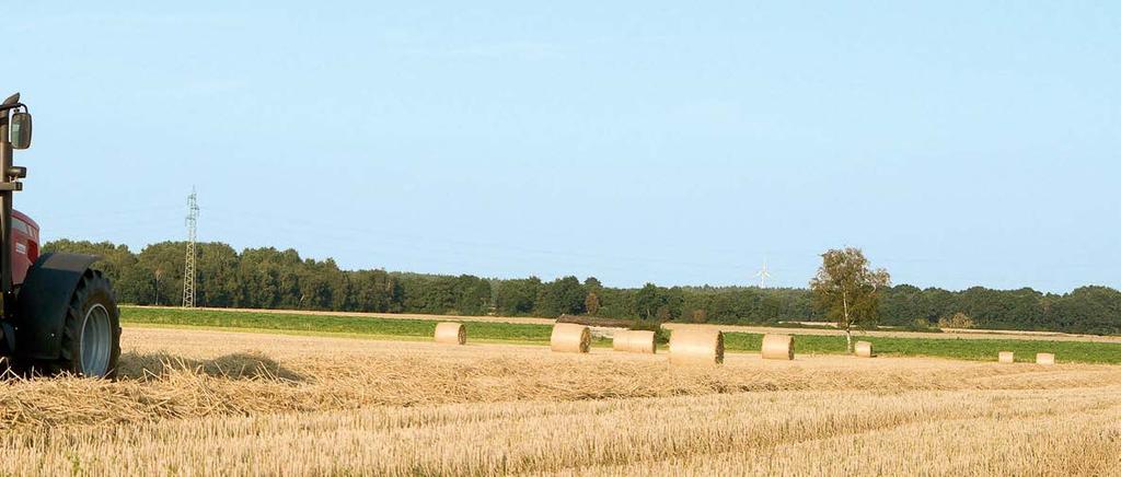 Tipikusan KRONE: A teljesen zárt bálakamra folyamatosan forgó rúd-lánc elevátorral, ez a RoundPack jellemzője.