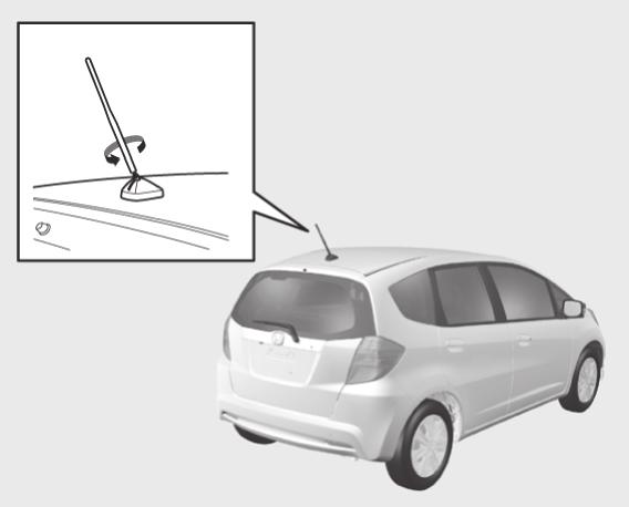 Külső ápolás Tetőantenna MEGJEGYZÉS Autója tetőlemezének hátsó részén antenna található. Mielőtt autójával gépi mosóba hajtana, feltétlenül csavarja le kézzel az antennát.