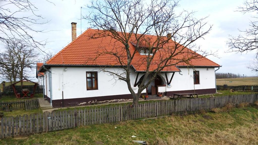 ÖRÖKSÉGÜNK / HELYTÖRTÉNETI ÉRTÉKEK Szálkahalmi Tanösvény A tanösvény Nagyhegyes területén kezdődik a 33. főút 79. kilométerénél.