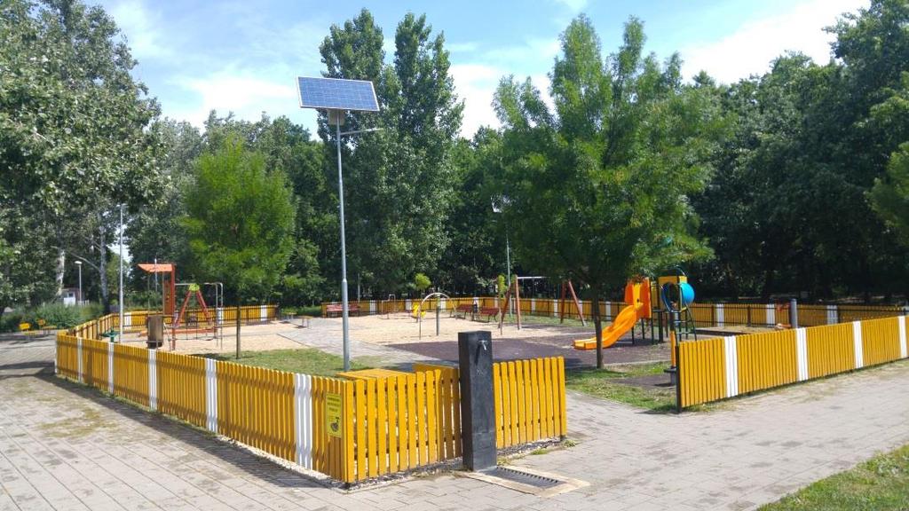 Rickl Antal Vilmos vágatott bele, s parkot is Ő alakított ki belőle.