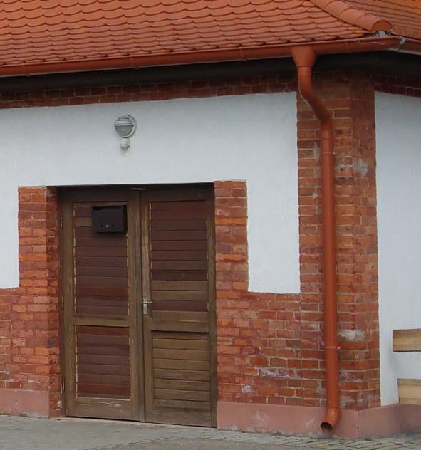 Amennyiben burkolat készül az épületen akár díszítő, akár teljes felületet fedő