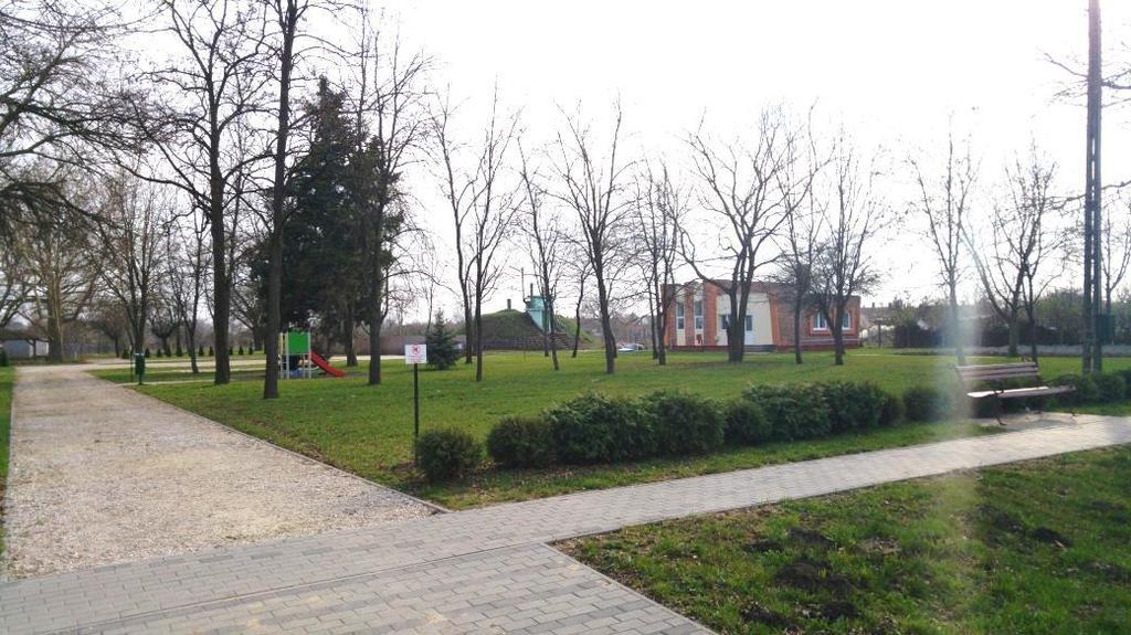Közkertek, közparkok A közösségi használatú szabadterek azok a találkozási - továbbá pihenést és kikapcsolódást biztosító - pontok, ahol a településhez,