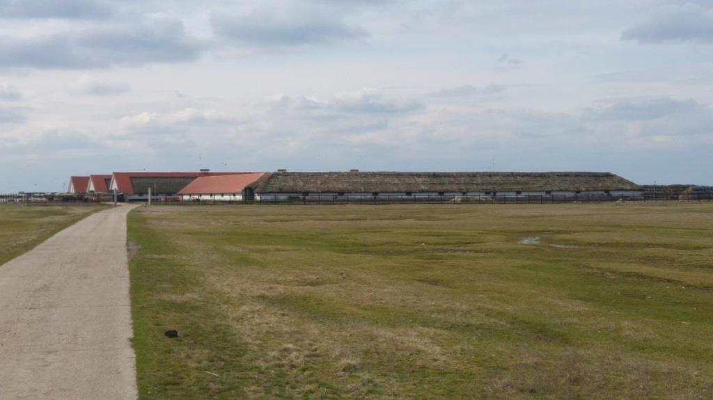 Gazdasági területeken, a világörökségi helyszínen és annak pufferterületén Hortobágyi Nemzeti Park Igazgatósággal egyeztetett, egyedi előírások betartása szükséges!