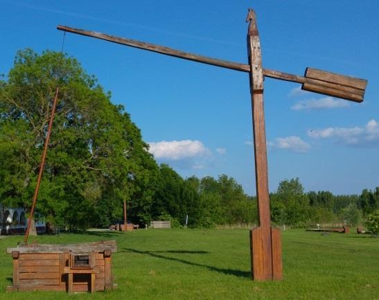 használó kialakítások jellemzőek. A településen óriásplakát nem helyezhető el.