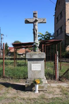 Farmos út menti keresztjei Farmos területén 6 kőkereszt található, olyan szabadtéri keresztek, amelyek az útszéleken, nevezetes vagy hangsúlyos