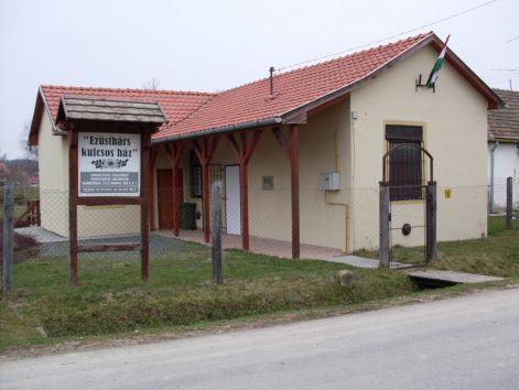 Turisztikai településrész Az építmények jellegét a szerint érdemes meghatározni, hogy egyrészről a település milyen turisztikai üzenetet kíván hirdetni,