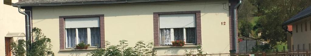használják az újdonságokat, támogatják a megújuló generációk helyben maradását.