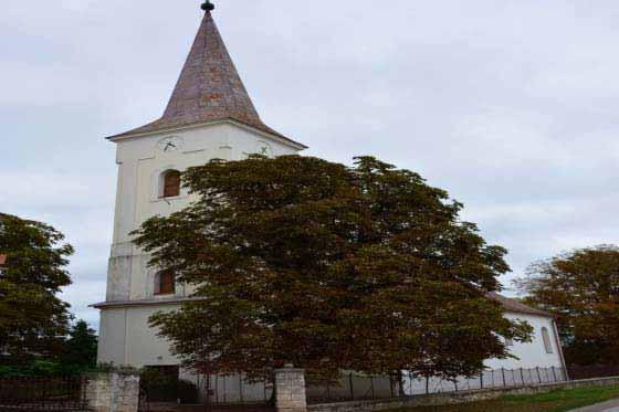Az építkezés 1806-ban fejeződött be és a templomot Őry Fülöp Gábor szuperintendens szentelte fel.