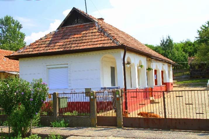 vakolatdíszek kereteznek.