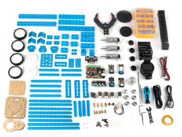 vonalkövető, buzzer, RGB, illetve infra LEDek, 2 db motor,
