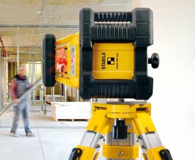 pontosság: ± 0,1 mm/m. nagy teljesítményt kívánó az IP 65 szerint.