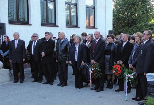 14 Nemzeti Gyásznap Vecsési Tájékoztató 2013 október Példájuk, emberi nagyságuk 164 év távlatából is átragyog napjainkig.