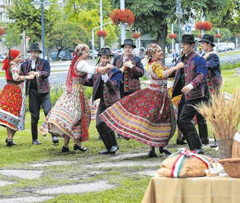 Palikné Dezső Zsuzsanna védőnő elmondása szerint örömteli változás állt be a kőbányai kismamák között: egyre többen és egyre hosszabb ideig táplálják anyatejjel a gyermeküket.