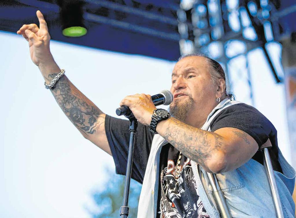 Amikor Bálint szobájában zenéltünk, az hajtott minket, hogy olyan dalokat írjunk, amiket mi is szívesen hallgatnánk.