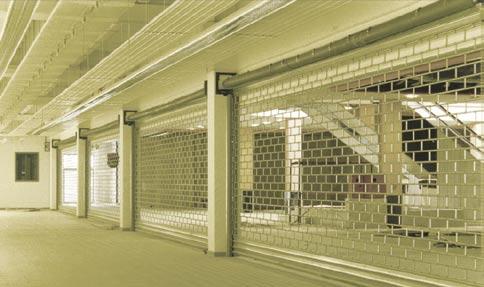 This type is designed for allowing large sizes while providing adequate protection. The grid is made of 18x1 mm tubular steel with optional horizontal spacing, e.g. between 100-600 mm keeping the 100 mm vertical spacing.