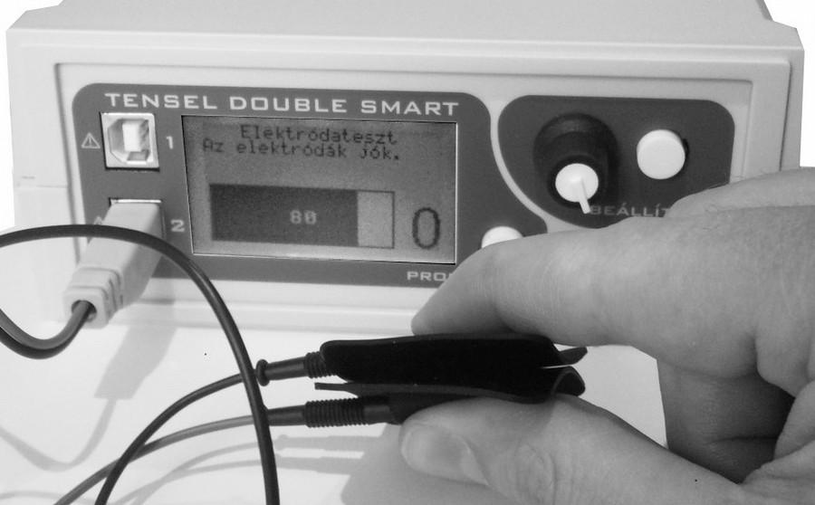 Elektróda tesztelés A készülék nullával jelzett programja segítségével megvizsgálhatjuk a készülékhez adott vezető gumielektródák állapotát.