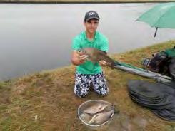 A 3. nap bizakodva álltunk hozzá, de csak Feri fogott egy kiló feletti dévért. Sokkal kevesebb volt a hal a tegnapinál. 15 dekától fogtunk 1,5kg-ig.