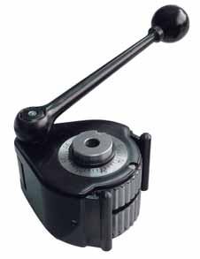 esetén Méretek szerszámtartófejhez AA A E B C D Elfordulási átmérő mm 120-220 150-300 200-400 300-500 400-700 600-800 Esztergagép motorja max. kw 1 2.2 4.4 6.