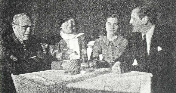 Kürschner Emánuel (zeneiskola igazgató), Kalliwoda Olga (előbbi felesége, opera énekesnő, zeneiskolai tanár), Sassy Iringó, Ernster Dezső (Elfeledett pécsi nők nyomában... - Blog.