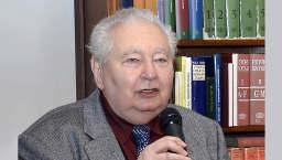 népzenetanár; zeneiskolai szakfelügyelő; népballadák színpadi rendezője); - Dr. Bónis Ferenc (Miskolc, 1932. V. 17.) zenetörténész, zeneakadémiai tanár (magyar zenetörténet), szerkesztő, közreadó.