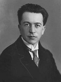 (A kép forrása: Wikipédia) zeneakadémiai tanár (orgona, karének, kargyakorlat, orgonatervezés, orgonaismeret, protestáns zenei liturgia, protestáns egyházi népének, egyházirodalom-ismeret, harmónium,