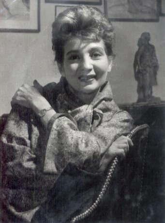 - Neményi Lili (Igló, 1902. XI. 28. Budapest, 1988. VII. 14.) (A kép forrása: híres magyarok - Network.hu) operaénekesnő.