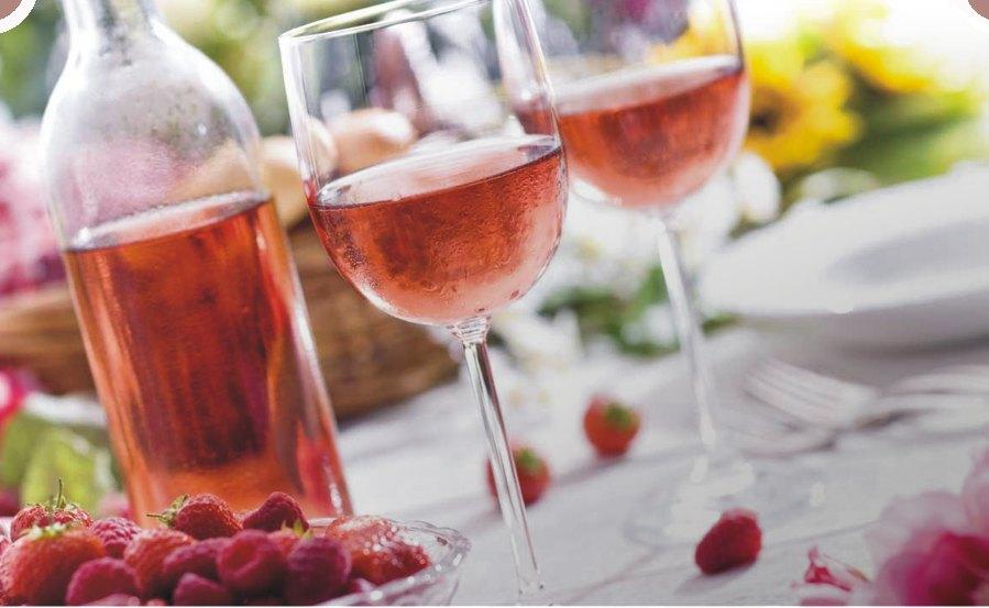 Turán, Kármin, Bíbor kadarka. Ezeknél az áztatási idõ jóval rövidebb lehet, de akár gyors feldolgozással is készíthetõk belõlük szép rózsaszín borok.