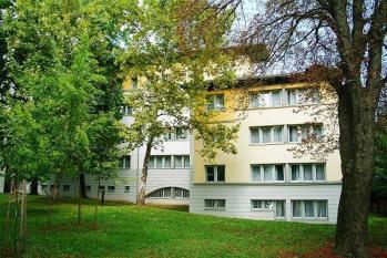 Emelt matematika csoport (15 fő) (kód: 7000) A tanulók 6 éven keresztül többlet tananyaggal és magasabb óraszámban (az alapórán felül +2 órában) tanulják a matematikát. A 7-8.