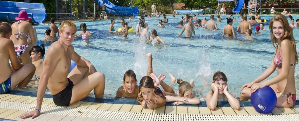 Gyulai Várfürdő Az egész évben nyitva tartó, az országban egyedülállóan strand-, élmény- és gyógyfürdő kategóriában is ötcsillagos minősítéssel rendelkező Gyulai Várfürdő az egykori Almásy-kastély