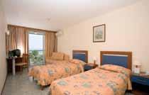 HOTEL ORCHIDEA*** Az üdülőközpont felső, parkosított részében található, a strandtól kb.