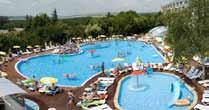 ellenében: vízi sportok a parton tenisz mini-golf lovaglás futball kosárlabda fitness bowling kerékpárkölcsönzés