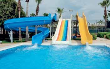 játszótér mini-klub (4-12 évig) Ultra All Inclusive Tengerpart: saját homokos-kavicsos tengerpart ingyenes strandbár (snack-bár) ingyenes napernyők, nyugágyak, matracok a tengerparton és az