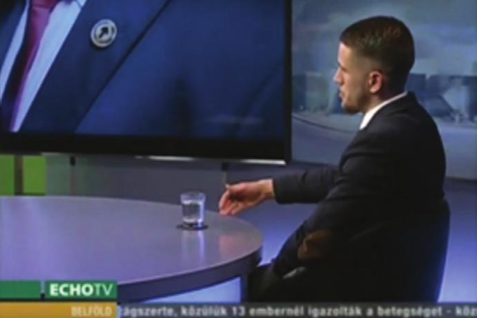 Egyéb hírek Vona interjú az N1TN-n Forrás: youtube.com 2017. március 8. Szirmay Dávid, a Blikk főszerkesztő-helyettese a Jobbik elnökét kérdezte az N TV Vona című műsorában.