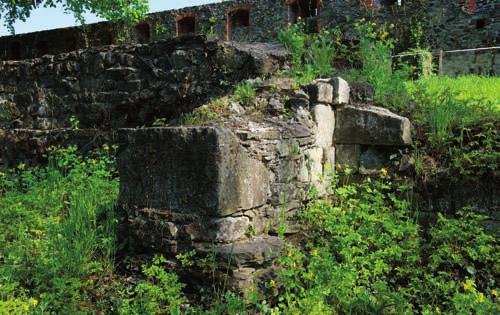 UNGVÁR (УЖГОРОД), VÁRTEMPLOM telezték, hogy a helyreállításon túl az elkobzott javakat is szolgáltassa vissza.