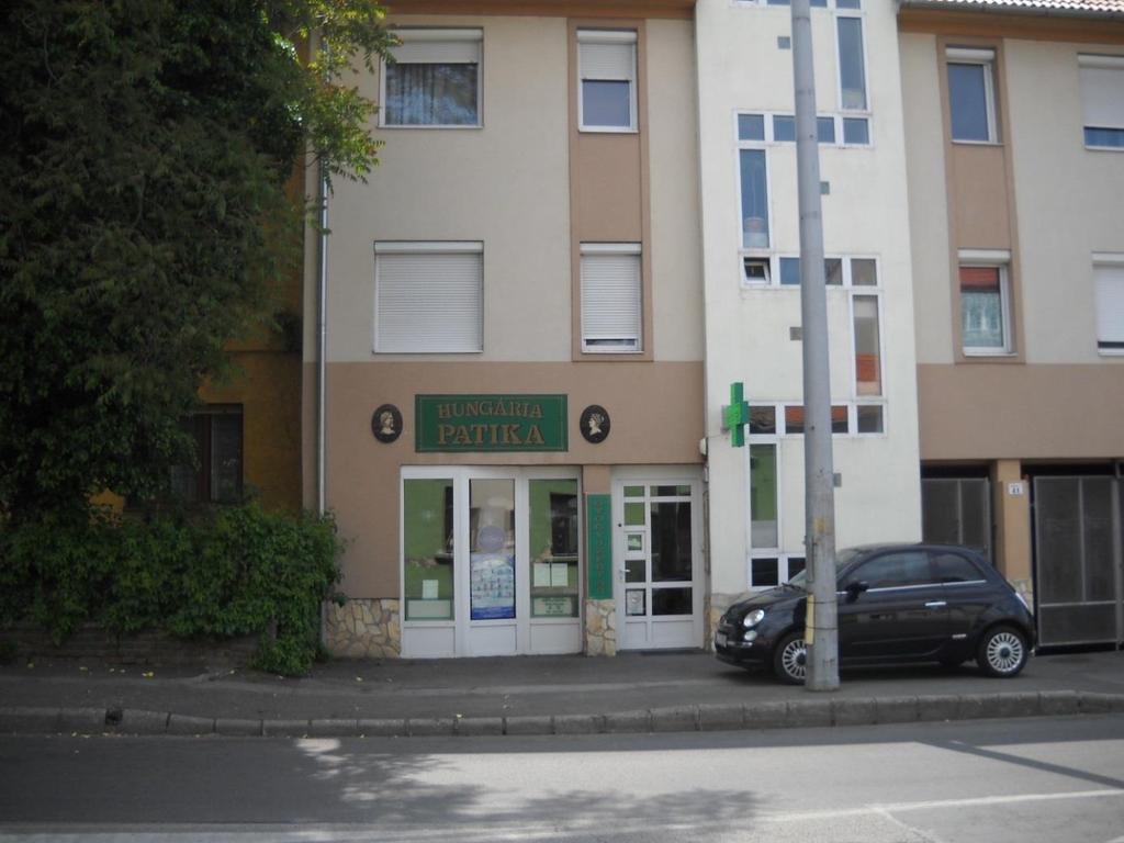 Az Isteni Gondviselés helyett nyílt meg pár házzal odébb, kelet