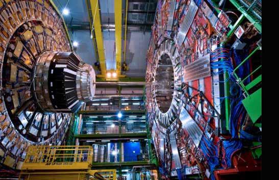 VIRTUÁLIS TÚRA A CERN-BEN Tekints be velünk a részecskék parányi, de izgalmas világába Egyenes adásban jelentkezik a CERN, ahol magyar kutatóink és forgatócsoportunk segítségével betekintést