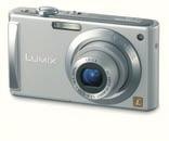 Leica objektív 30 mm-es : 30-120 mm 10,1 megapixel 2,5 -os intelligens LCD (230k) Automatikus fényerőszabályozás Wide VGA és VGA