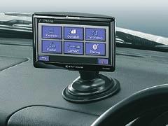 CÉL minden fontos DIGITÁLIS KAPCSOLATTARTÁS Bluetooth kihangosító Az utazás biztonságát segíti elô a Bluetooth kihangosító is, amellyel könnyedén telefonálhat, miközben