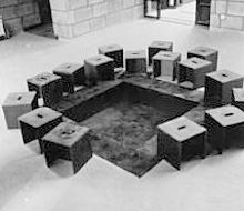 Építő játékok kreatív építészeti foglalkozások gyermekek részére, 2012 Heidegger, Martin: Rejtekutak, Sapientia Humana, Osiris Kiadó, Budapest, 2006, Hegel